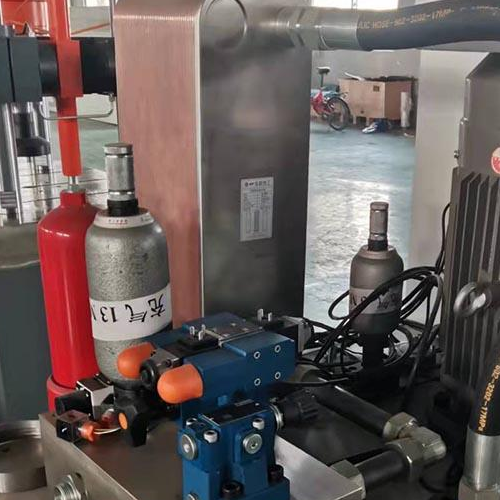 傳動軸支撐耐久試驗機 動靜剛度試驗機 動態疲勞.png